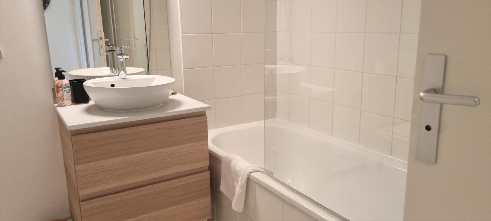 Grand Avec Terrasse Et Parking - Vieux- - Blaise Apartment