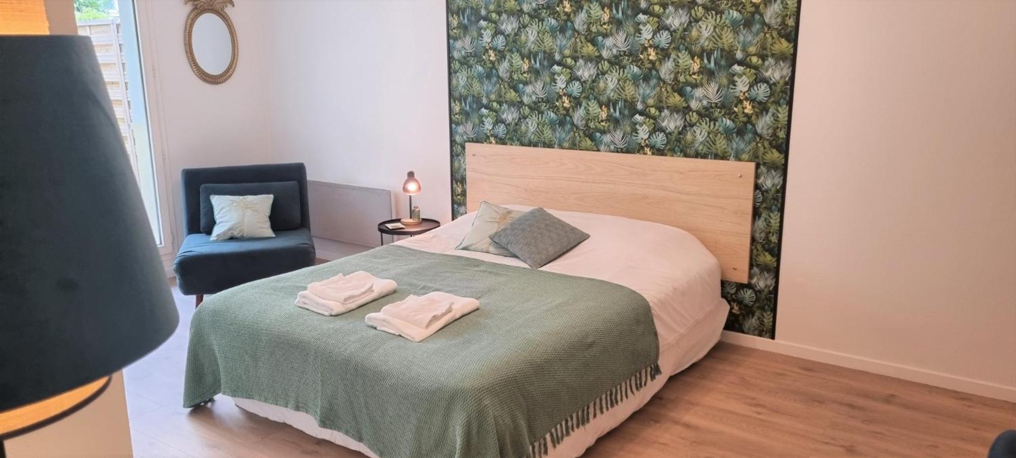 Grand Avec Terrasse Et Parking - Vieux- - Blaise Apartment